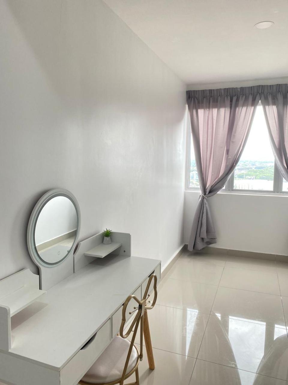 休闲民宿 Leisure Homestay @The Venus Sitiawan Kampong Lumut Kiri Kültér fotó